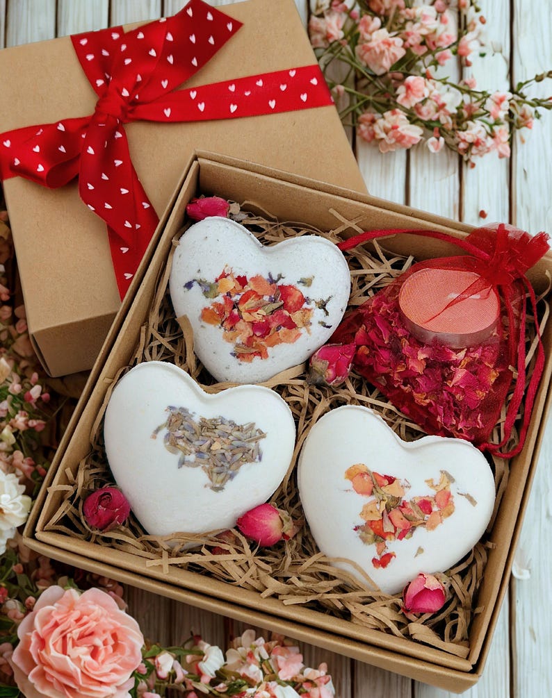 3 Jumbo Heart Bath Bombs in Kraft Box | Handmade Romantic Spa Gift | Luxurious Aromatherapy